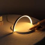 Qi-Light™ 10W Wireless Qi Fast Charging Table Lamp